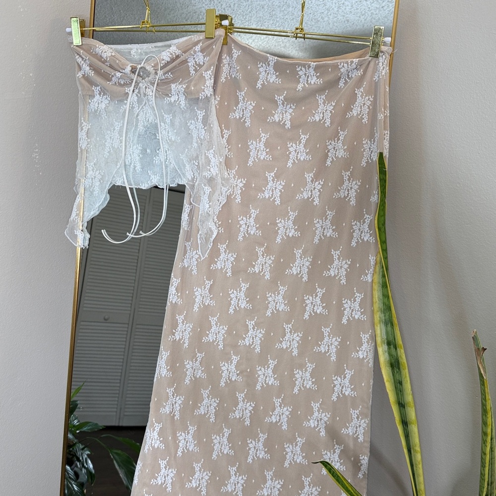 Tiger Mist Karolina Lace Maxi Skirt Set - Picture 7 of 9
